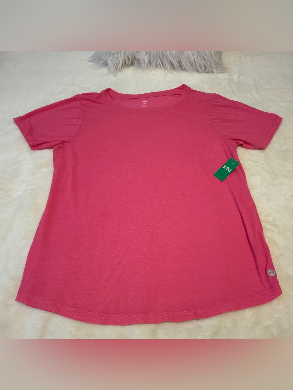 NWT XXL Women’s Athletic T-Shirt Brand: Dip